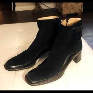 Vintage Designer Salvatore Ferragamo Black Suede & Leather Ankle Boots Size 9
